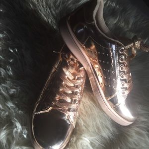 Meet your Posher, Candace